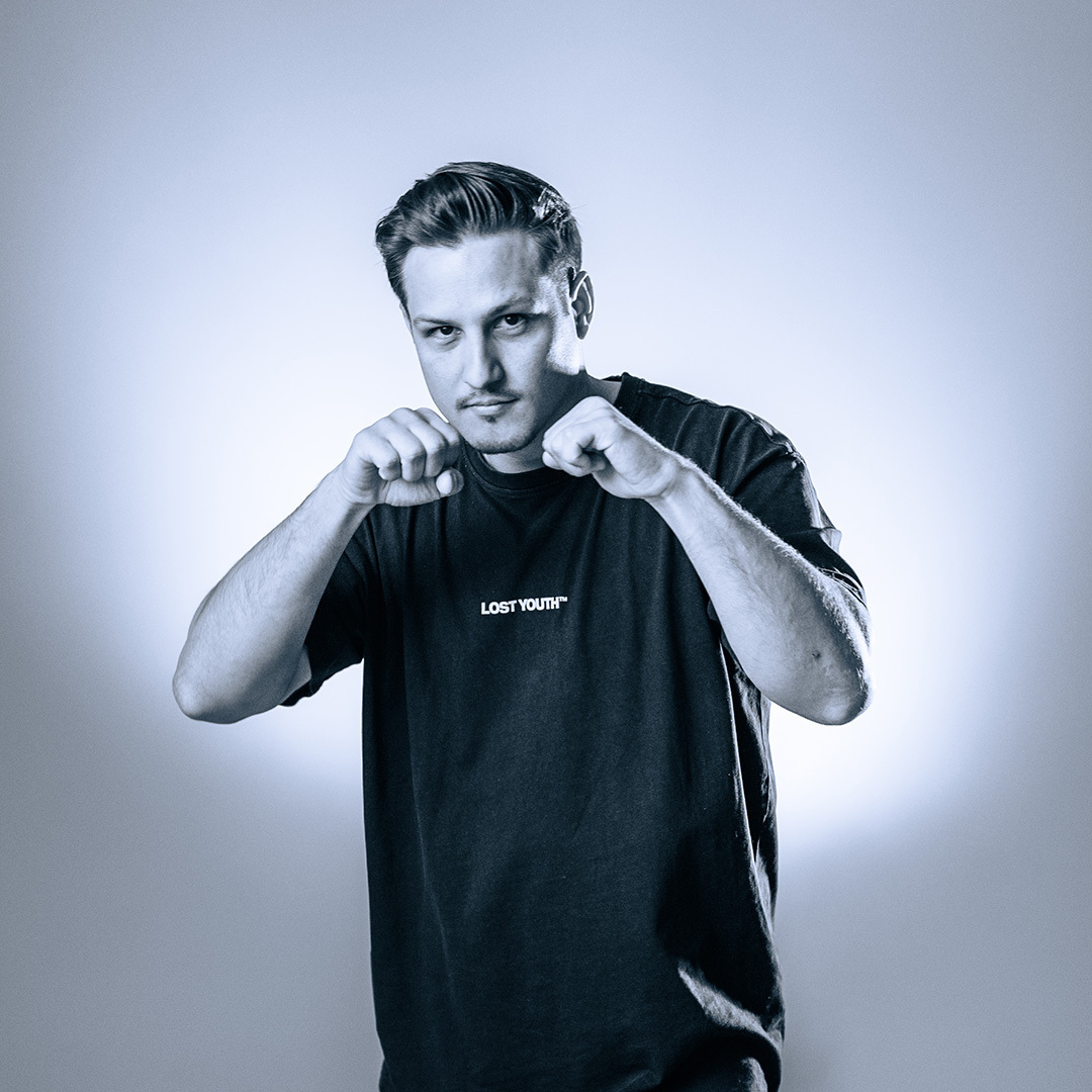 Zwart wit foto van boksende Jorrit